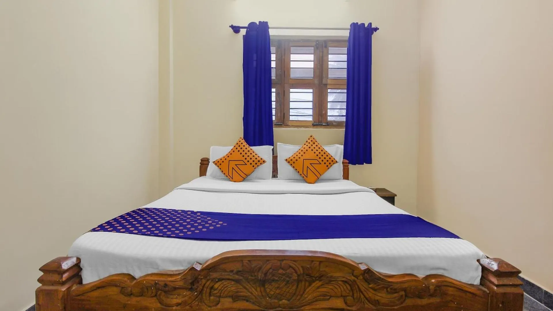 Hotel O H K Residency Mysore